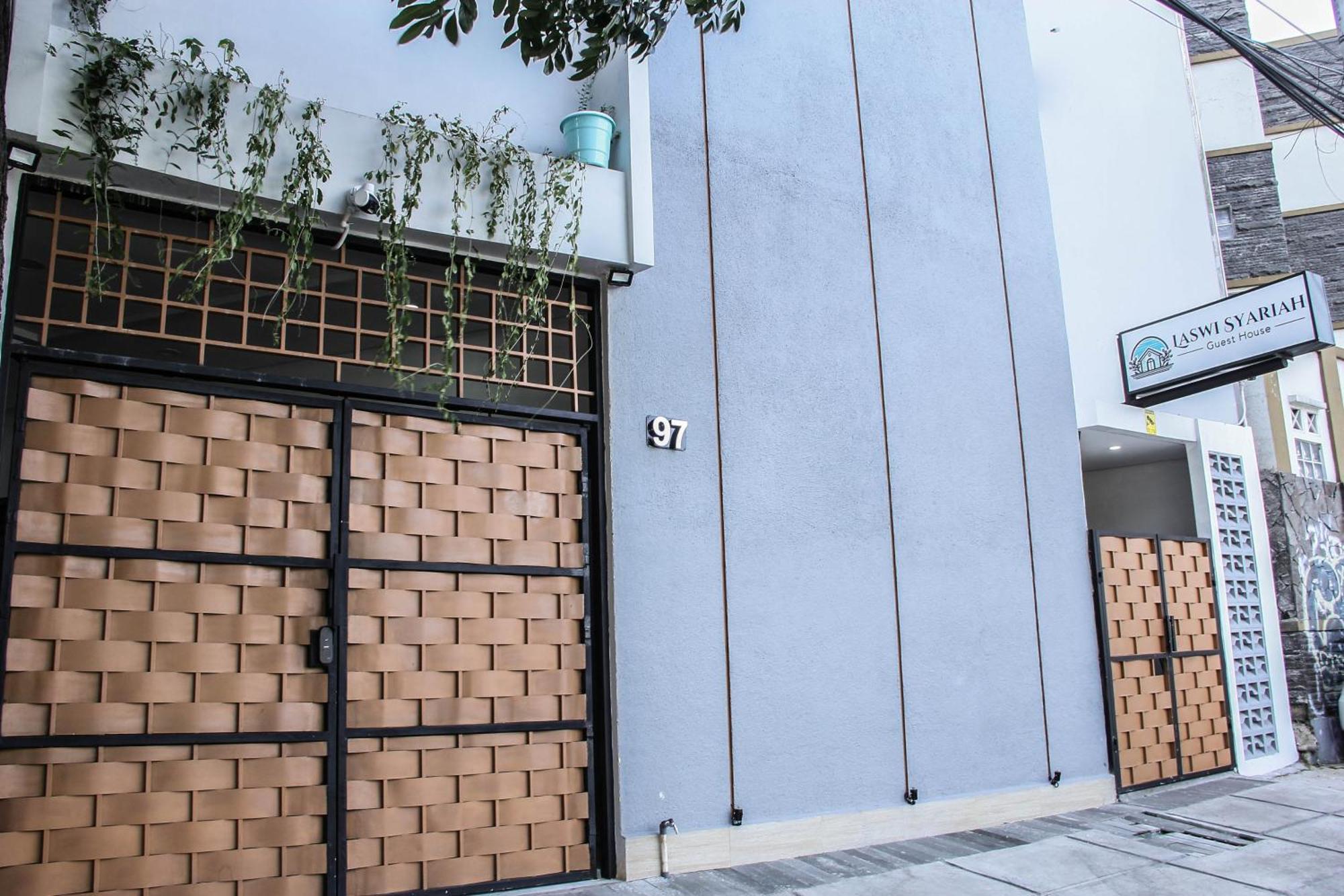 Laswi Syariah Guest House Bandung Exterior foto